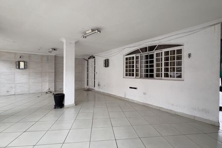 Casa à venda com 277m², 3 quartos e 3 vagas Casa à venda com 277m², 3 quartos e 3 vagasGaragem