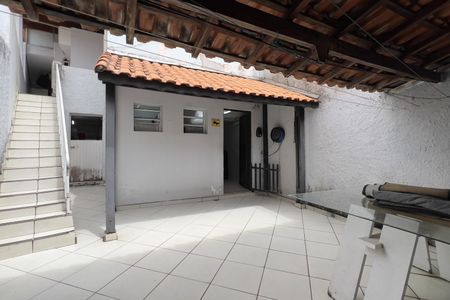 Casa à venda com 277m², 3 quartos e 3 vagas Casa à venda com 277m², 3 quartos e 3 vagasÁrea externa