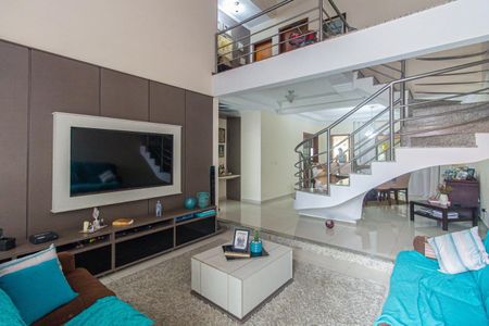 Casa para alugar com 3 quartos, 256m² em Dos Casa, São Bernardo do Campo