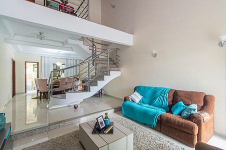 Casa para alugar com 3 quartos, 256m² em Dos Casa, São Bernardo do Campo