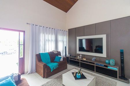 Casa para alugar com 3 quartos, 256m² em Dos Casa, São Bernardo do Campo