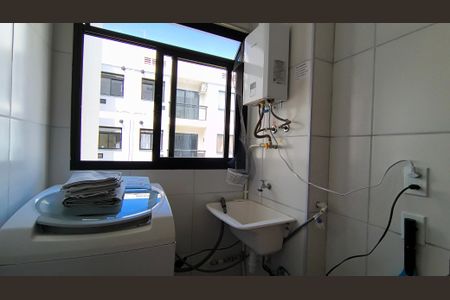 Apartamento à venda com 48m², 2 quartos e sem vaga Apartamento à venda com 48m², 2 quartos e sem vagaCozinha e Área de Serviço