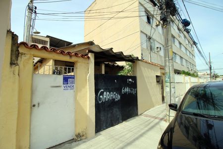 Casa à venda com 100m², 3 quartos e sem vagaFachada da casa