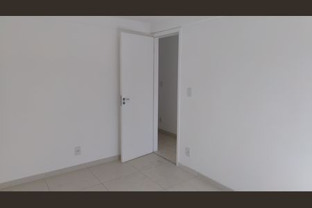 Apartamento à venda com 198m², 4 quartos e 2 vagas Apartamento à venda com 198m², 4 quartos e 2 vagasQuarto 1