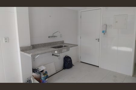 Apartamento à venda com 198m², 4 quartos e 2 vagas Apartamento à venda com 198m², 4 quartos e 2 vagasCozinha