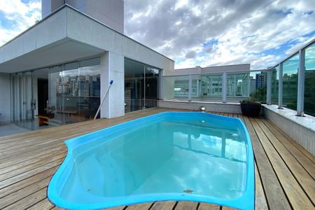 Apartamento à venda com 260m², 4 quartos e 5 vagas Apartamento à venda com 260m², 4 quartos e 5 vagasPiscina