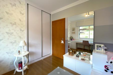 Apartamento à venda com 260m², 4 quartos e 5 vagas Apartamento à venda com 260m², 4 quartos e 5 vagasQuarto 1