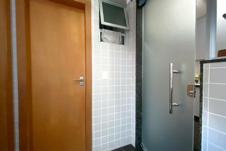 Apartamento à venda com 260m², 4 quartos e 5 vagas Apartamento à venda com 260m², 4 quartos e 5 vagasÁrea de Serviço