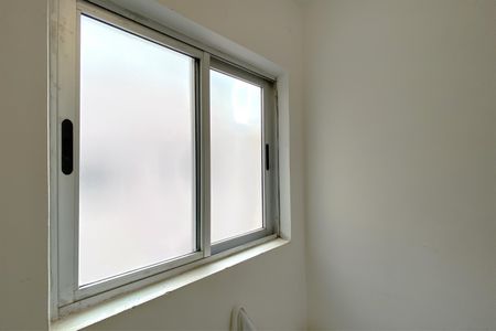 Apartamento à venda com 260m², 4 quartos e 5 vagas Apartamento à venda com 260m², 4 quartos e 5 vagasQuarto de Serviço