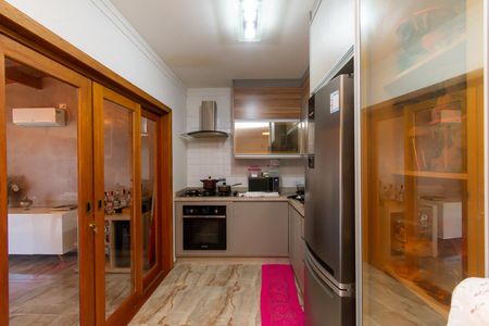 Casa à venda com 288m², 4 quartos e 5 vagas Casa à venda com 288m², 4 quartos e 5 vagasCozinha da Casa 2