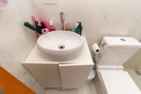 Casa à venda com 288m², 4 quartos e 5 vagas Casa à venda com 288m², 4 quartos e 5 vagasBanheiro da Suíte 2 da Casa 2