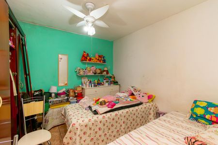 Casa à venda com 288m², 4 quartos e 5 vagas Casa à venda com 288m², 4 quartos e 5 vagasQuarto 2 da Casa 1