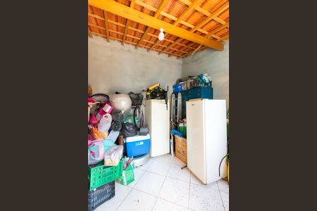 Casa à venda com 288m², 4 quartos e 5 vagas Casa à venda com 288m², 4 quartos e 5 vagasQuarto de Serviço