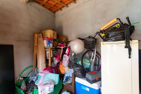 Casa à venda com 288m², 4 quartos e 5 vagas Casa à venda com 288m², 4 quartos e 5 vagasQuarto de Serviço