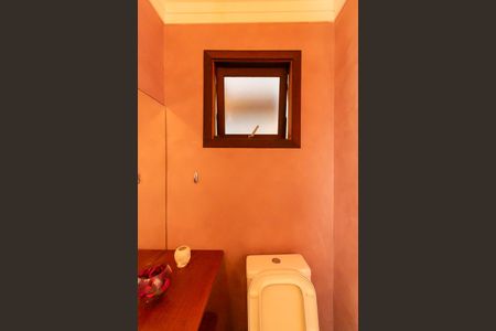 Casa à venda com 288m², 4 quartos e 5 vagas Casa à venda com 288m², 4 quartos e 5 vagasLavabo da Casa 2