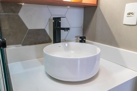 Apartamento à venda com 52m², 2 quartos e 1 vaga Apartamento à venda com 52m², 2 quartos e 1 vagaBanheiro