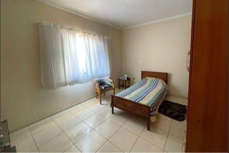 Casa à venda com 3 quartos, 191m² em Vila Carrão, São Paulo