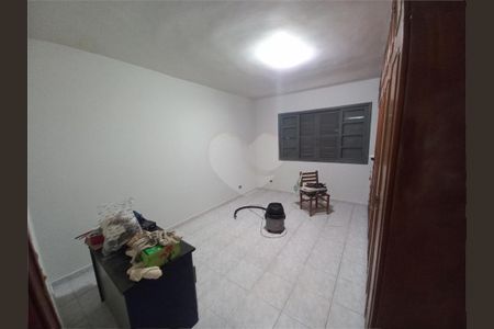 Casa à venda com 180m², 4 quartos e 3 vagas