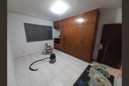 Casa à venda com 4 quartos, 180m² em Jardim Maria Rosa, Taboão da Serra