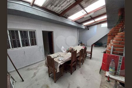 Casa à venda com 180m², 4 quartos e 3 vagas
