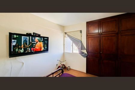 Apartamento à venda com 2 quartos, 65m² em Sagrada Família, Belo Horizonte