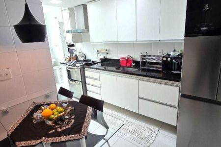 Apartamento à venda com 198m², 3 quartos e 2 vagas