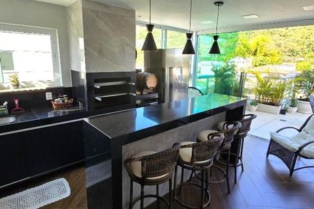 Apartamento à venda com 198m², 3 quartos e 2 vagas