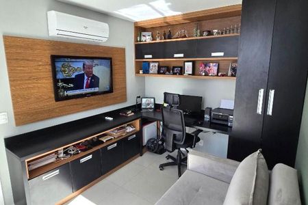 Apartamento à venda com 198m², 3 quartos e 2 vagas