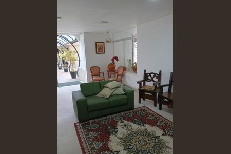 Apartamento à venda com 72m², 2 quartos e 1 vaga