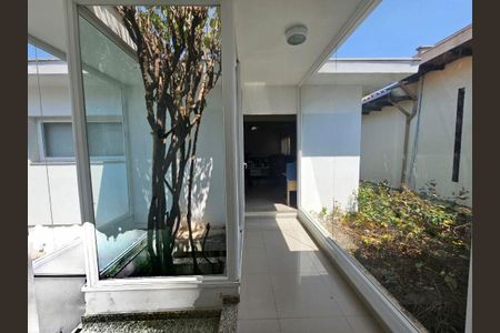 Casa à venda com 315m², 6 quartos e 6 vagas