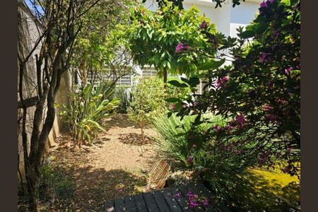 Casa à venda com 315m², 6 quartos e 6 vagas