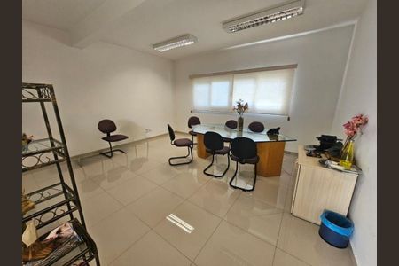 Casa à venda com 315m², 6 quartos e 6 vagas