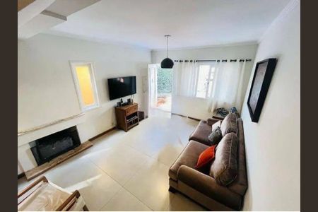 Casa à venda com 3 quartos, 150m² em Jardim Lucia, São Paulo