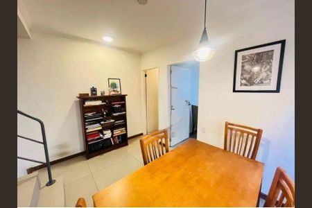 Casa à venda com 3 quartos, 150m² em Jardim Lucia, São Paulo