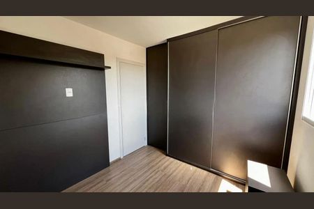 Quarto de apartamento para alugar com 2 quartos, 56m² em Buritis, Belo Horizonte
