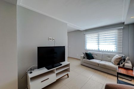 Casa para alugar com 250m², 4 quartos e 2 vagasSala