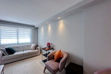 Casa para alugar com 250m², 4 quartos e 2 vagasSala