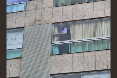 Apartamento à venda com 124m², 3 quartos e 2 vagas Apartamento à venda com 124m², 3 quartos e 2 vagasPlaca