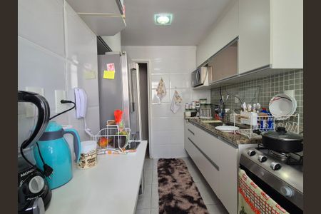 Apartamento à venda com 124m², 3 quartos e 2 vagas Apartamento à venda com 124m², 3 quartos e 2 vagasCozinha