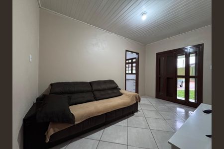 Casa à venda com 120m², 2 quartos e 2 vagasSala