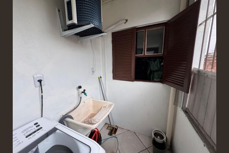 Casa à venda com 120m², 2 quartos e 2 vagasÁrea de Serviço