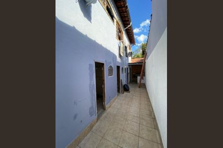 Casa de condomínio à venda com 2502m², 5 quartos e 4 vagas Casa de condomínio à venda com 2502m², 5 quartos e 4 vagasCorredor