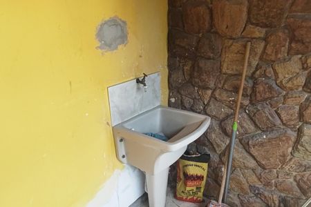 Casa de condomínio à venda com 2502m², 5 quartos e 4 vagas Casa de condomínio à venda com 2502m², 5 quartos e 4 vagasÁrea de Serviço 1