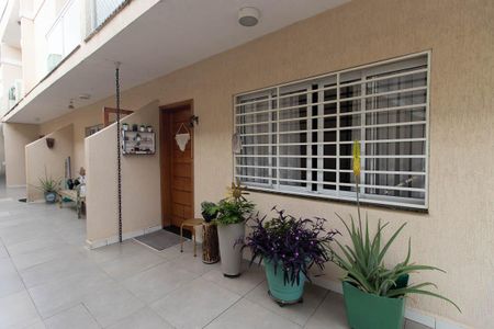 Casa à venda com 133m², 3 quartos e 2 vagas Casa à venda com 133m², 3 quartos e 2 vagasHall de Entrada