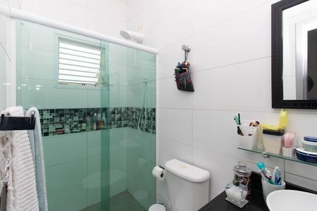 Casa à venda com 133m², 3 quartos e 2 vagas Casa à venda com 133m², 3 quartos e 2 vagasBanheiro da Suíte