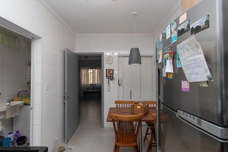 Casa à venda com 133m², 3 quartos e 2 vagas Casa à venda com 133m², 3 quartos e 2 vagasCozinha