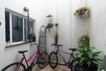 Casa à venda com 133m², 3 quartos e 2 vagas Casa à venda com 133m², 3 quartos e 2 vagasÁrea de Serviço