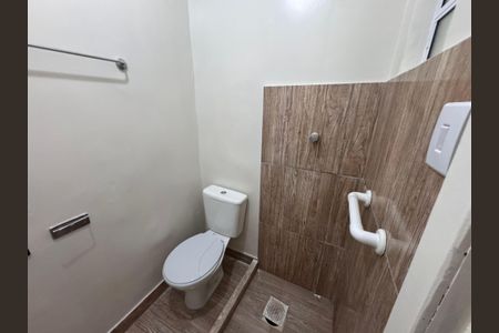 Apartamento à venda com 114m², 2 quartos e 1 vaga Apartamento à venda com 114m², 2 quartos e 1 vagaBanheiro de Serviço