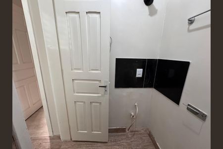Apartamento à venda com 114m², 2 quartos e 1 vaga Apartamento à venda com 114m², 2 quartos e 1 vagaBanheiro de Serviço