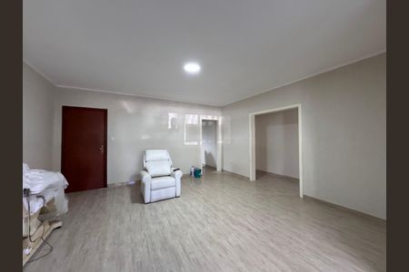 Apartamento à venda com 114m², 2 quartos e 1 vaga Apartamento à venda com 114m², 2 quartos e 1 vagaSala